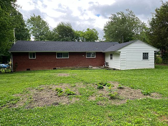 2nd image of 1713 Woodrow Dr
