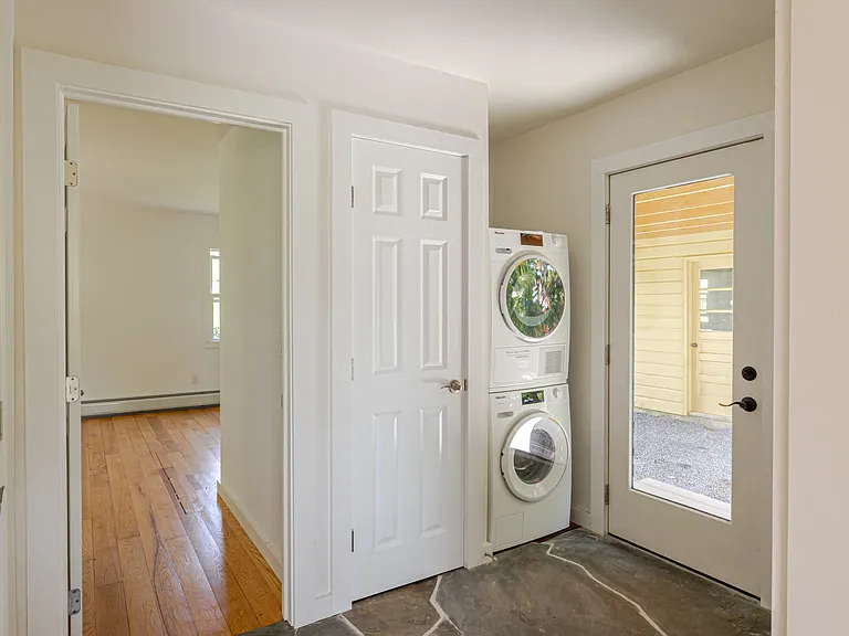 776 Mitchell St — Photo 18
