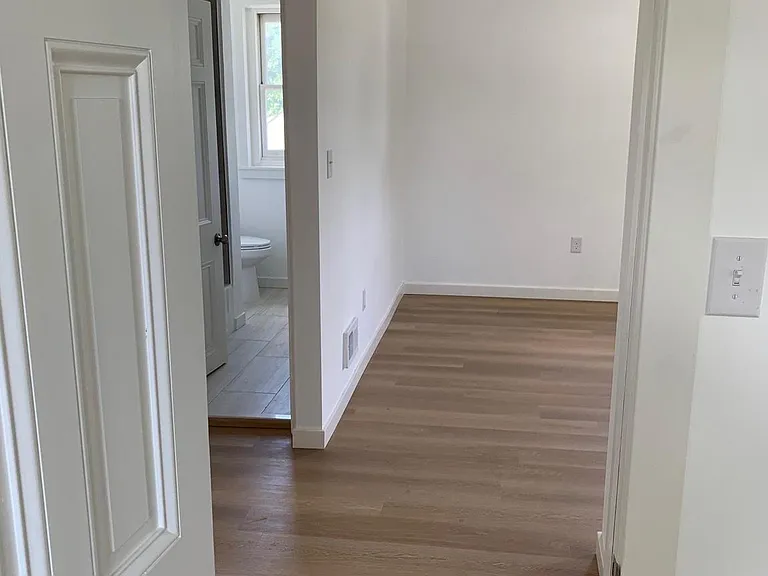 734 Sunnyside Ave #2 — Photo 11