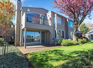 401 N Tomahawk Island Dr, Portland, OR
