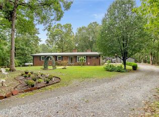 982 Pine Hill Rd, Asheboro, NC 27205