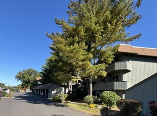 Spring Lake Village, Southington, CT 06489