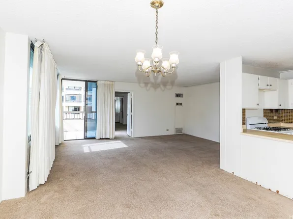 2215 Aloha Dr #Dh1205, Honolulu, HI 96815