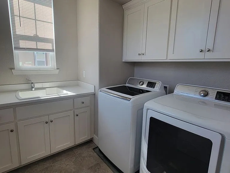 1829 Kelly Pl — Photo 9
