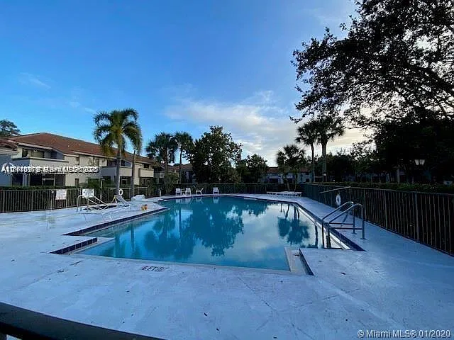 Crescent Cove Condo — Photo 2