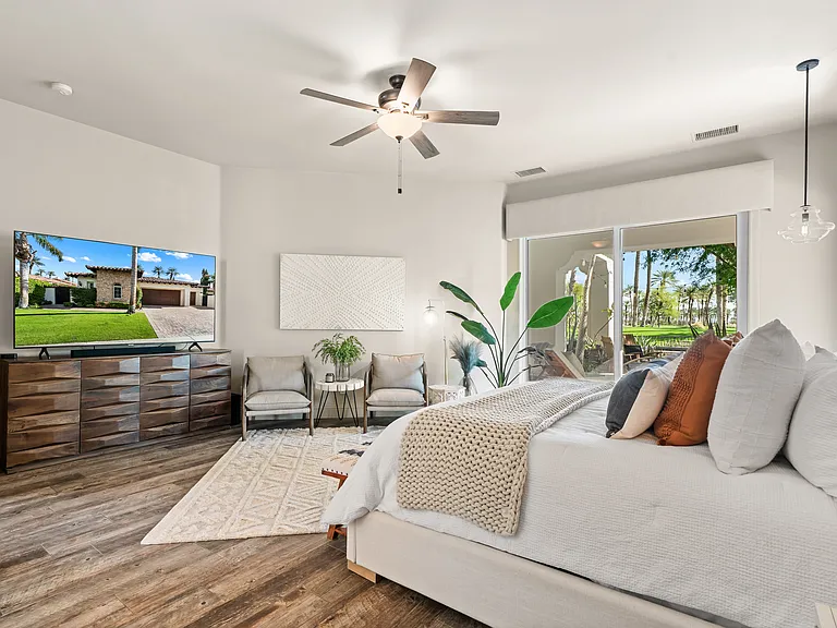 56738 Palms Dr — Photo 16