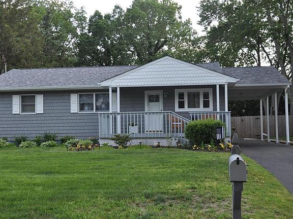 2nd image of 960 McGuire Dr