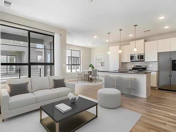 4th image of 2034 S Holly St #4