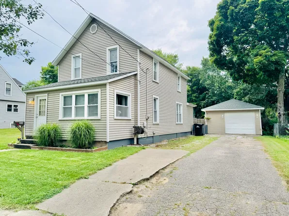 411 E Blair St, Hastings, MI 49058
