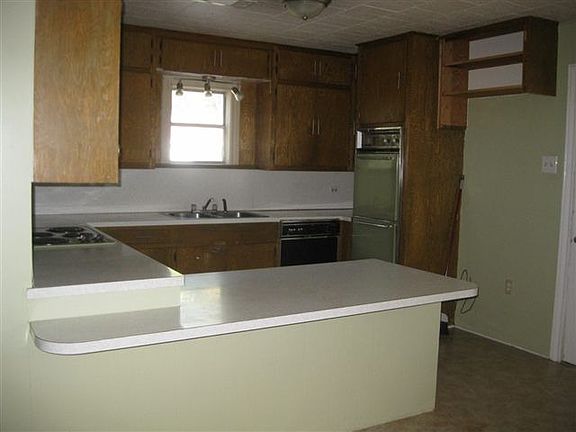 5th image of 1230 Eugene Ave
