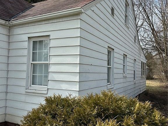 2nd image of 1132 Packard Dr