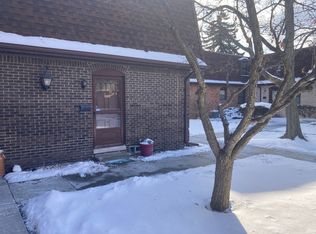 5065 Crooks Rd APT 49, Royal Oak, MI 48073