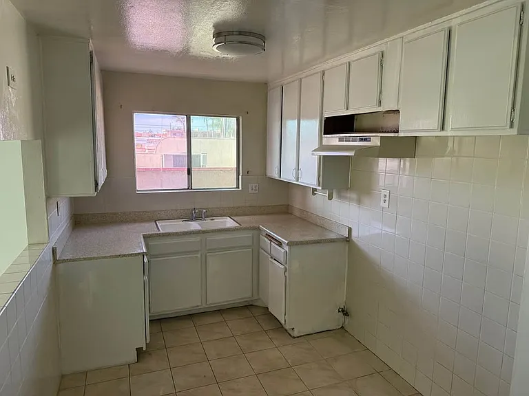 14839 Sherman Way #12 — Photo 16