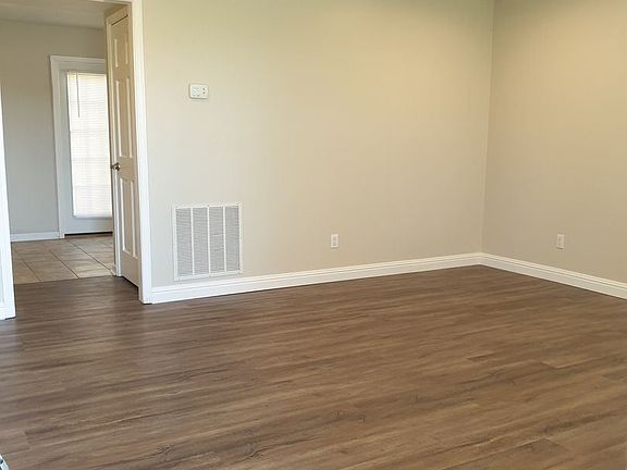 2nd image of 7954 Andersonville Pike