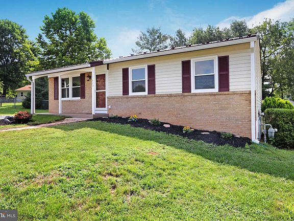 3rd image of 17823 Woodvale Ct