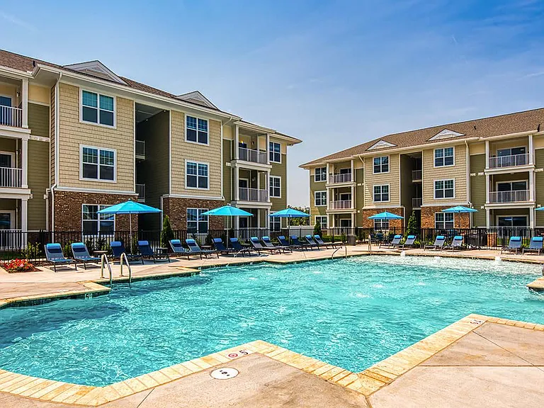 Sapphire at Centerpointe — Photo 15