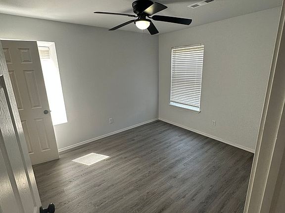 4th image of 1203 W Backus Ave #B