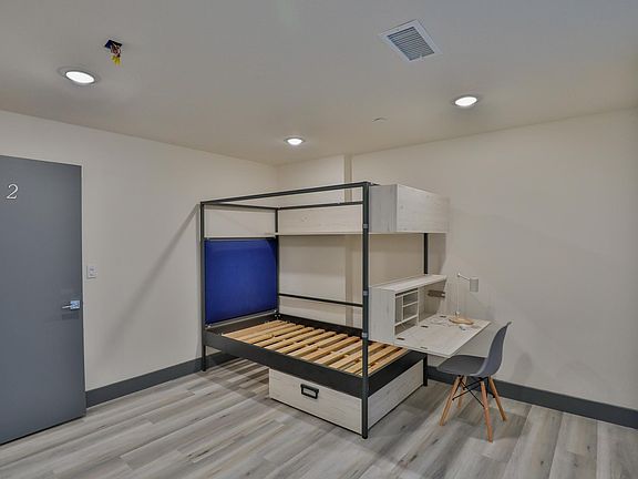 4th image of 3431 S Catalina St Lot 1