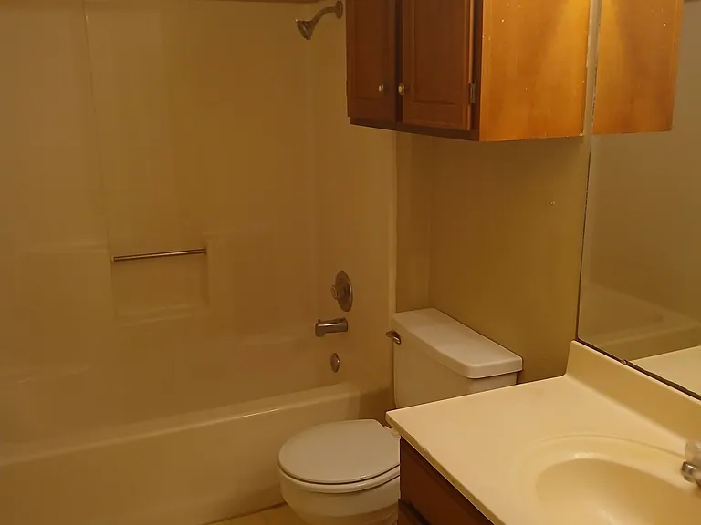 5101 Middlecoff Rd — Photo 12