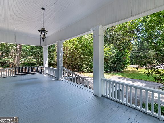 2nd image of 380 Forest Hill Rd