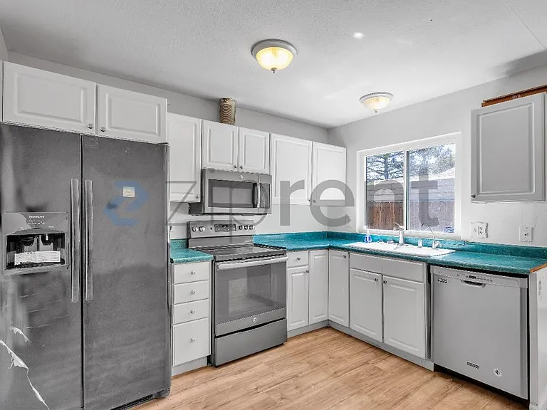 175 Mills Ln — Photo 12