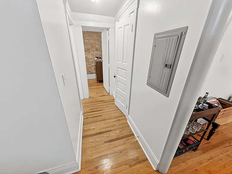 1609 N Leavitt St #1 — Photo 1