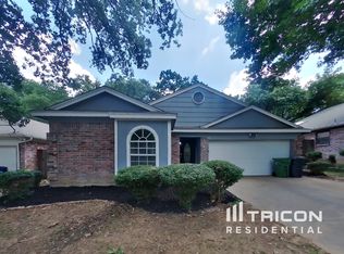 1008 W Lovers Ln, Arlington, TX 76013