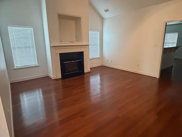 4429 Galway Dr — Photo 3