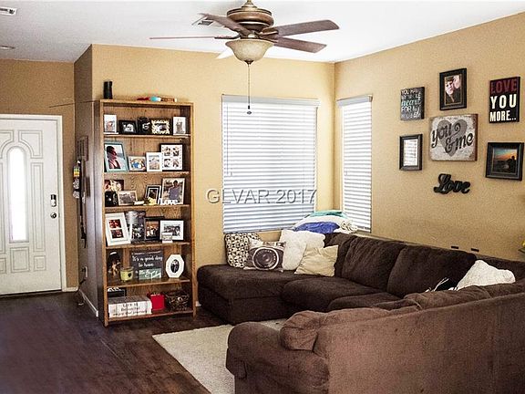 4th image of 4022 Gray Aster Dr