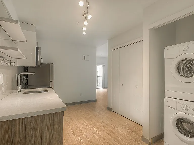 Helene Apartments — Photo 63