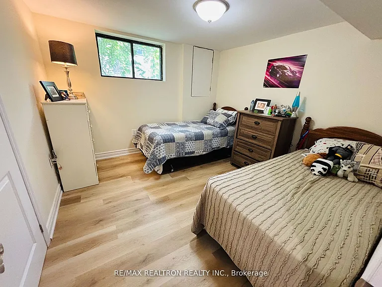 771 Cedarvale Dr #BASEMENT — Photo 12