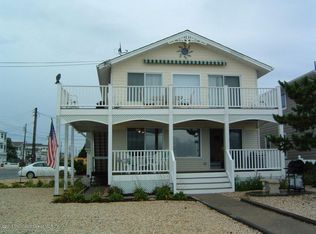 16 Shore Rd, Surf City, NJ 08008