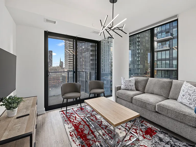 47 Mutual St #1002 — Photo 3