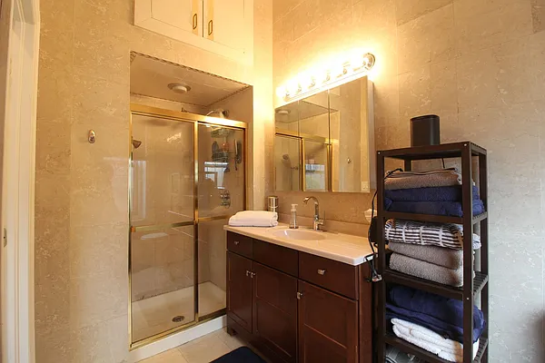 Rented by Compass | media 6