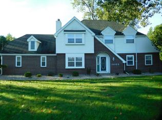 11155 Old State Line Rd, Swanton, OH 43558