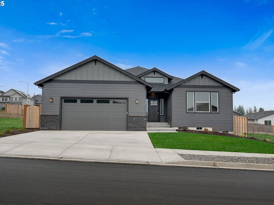 1st image of 744 NE Trillium Dr #58