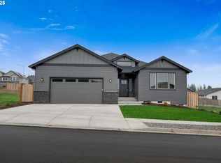 744 NE Trillium Dr #58, Estacada, OR 97023