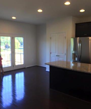 4th image of 93 Norwood Dr