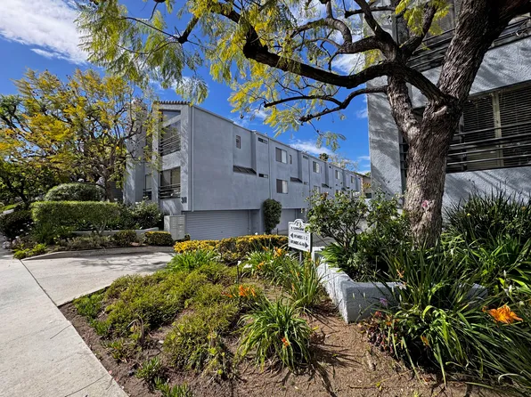 311 E Glenarm St APT 1, Pasadena, CA 91106