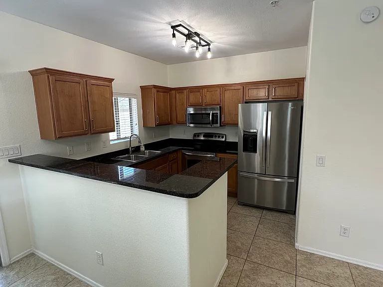 2725 E Mine Creek Rd #1080 — Photo 13