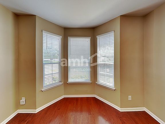 5th image of 105 Tulip Trail Bnd