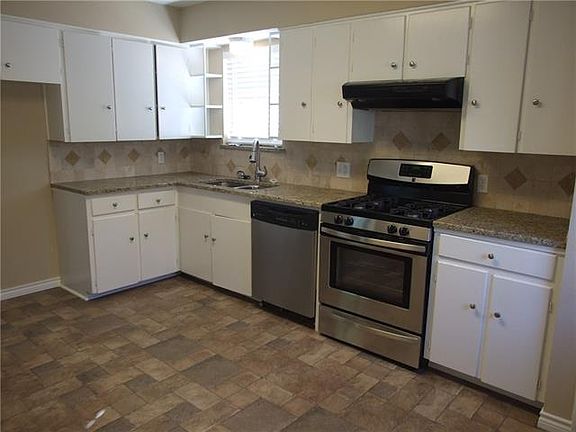 2nd image of 3220 Santa Teresa Ave
