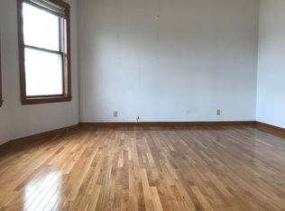 379 Columbia St #3, Cambridge, MA 02141