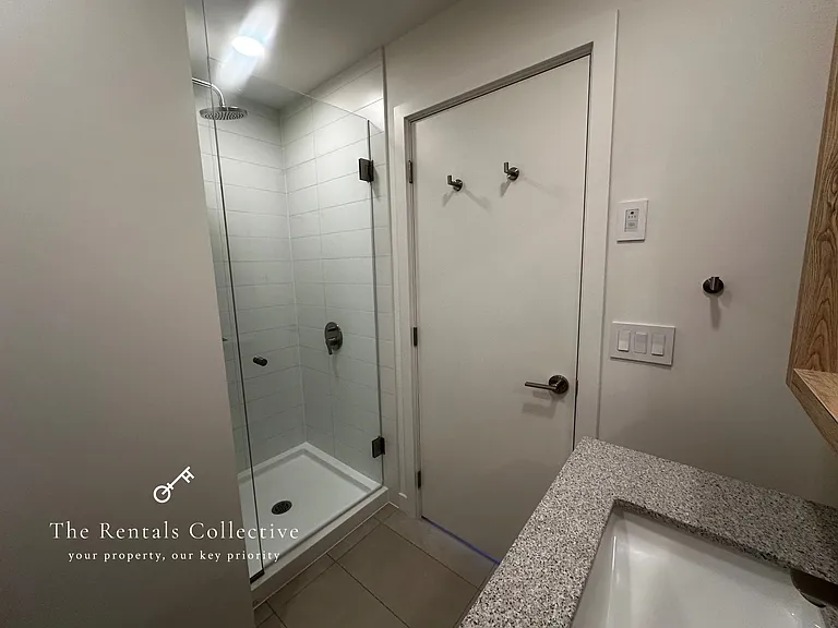 1500 Scott Cres — Photo 9