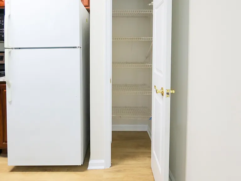 207 Westover Ave — Photo 6