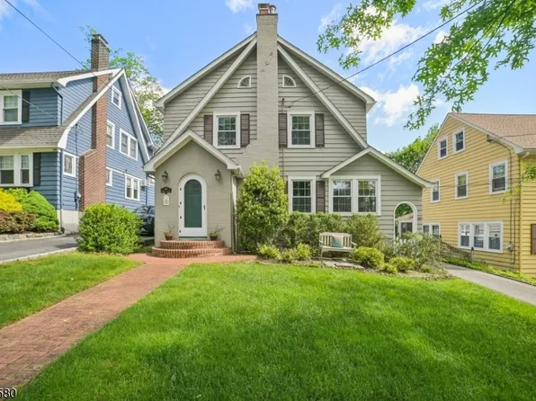 86 Hillside Avenue, Verona Twp., NJ 07044