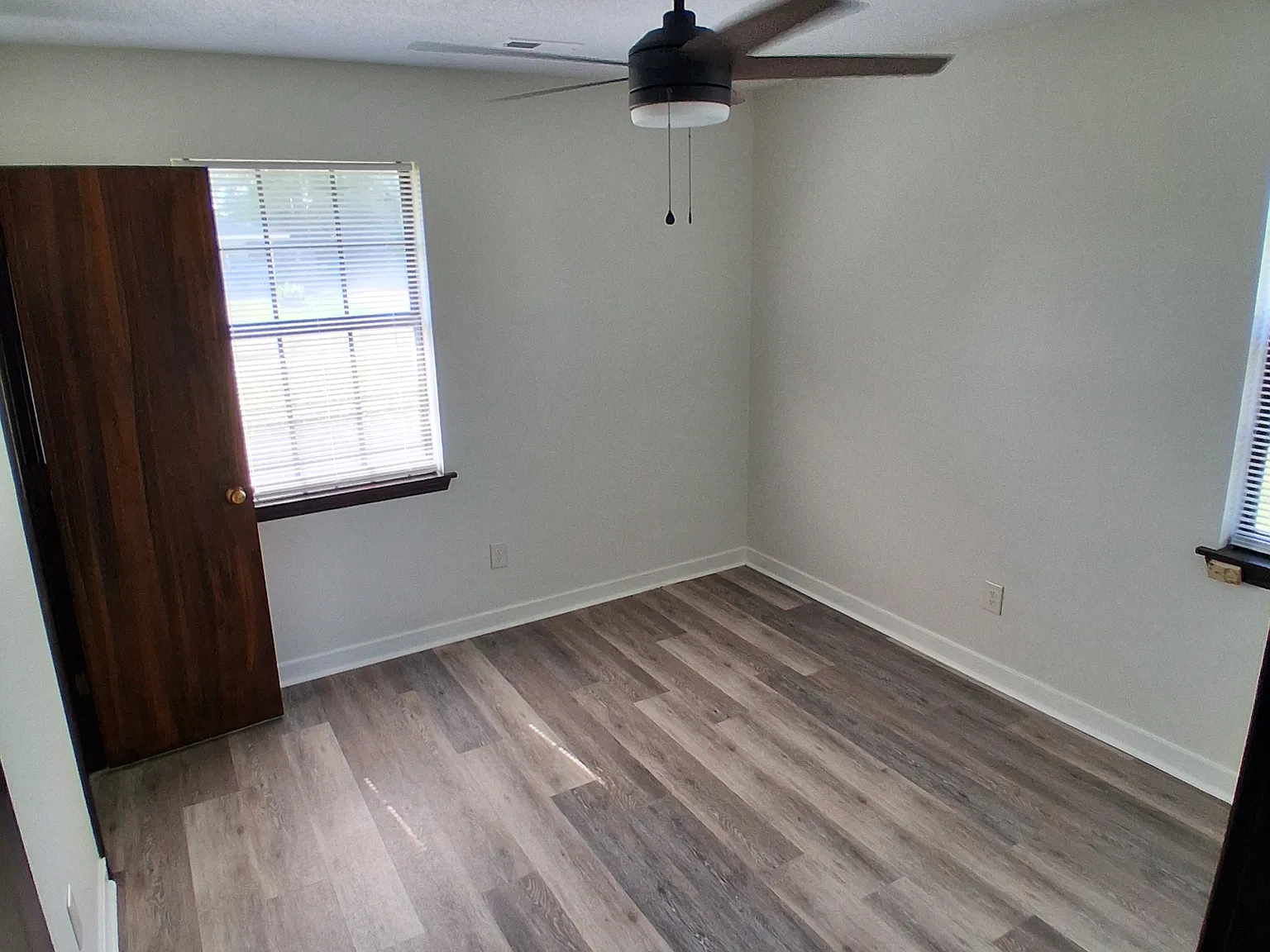3 bed, 1109 sqft, $1,900 — Photo 4
