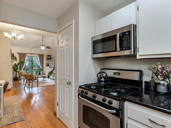 4th image of 11970 Jollyville Rd APT 205