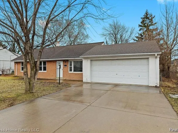 8424 Stout Ave, Warren, MI 48093