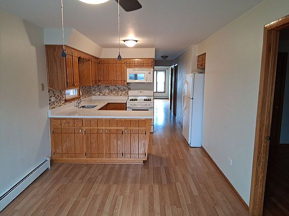 2nd image of 5703 S Archer Ave